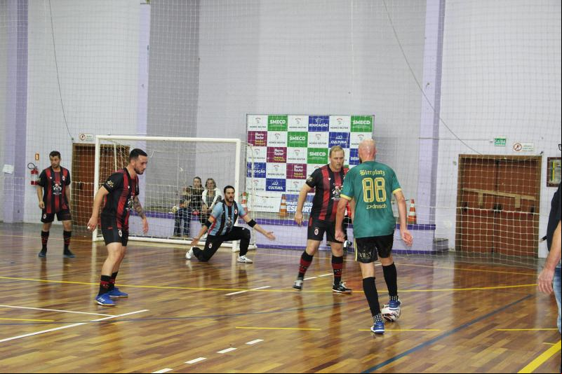 Jogos aconteceram no Ginásio Municipal