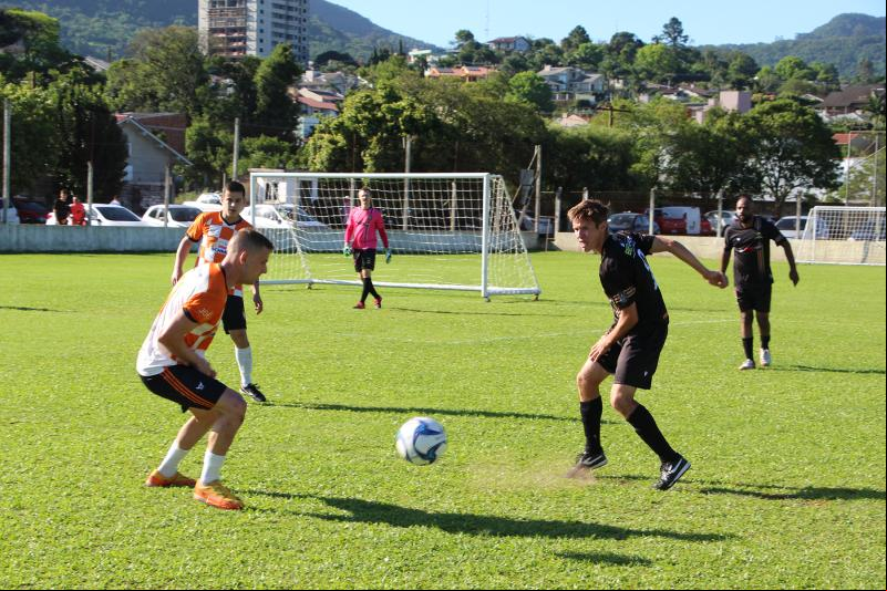 Resenha garantiu vaga na final com vitória nos pênaltis