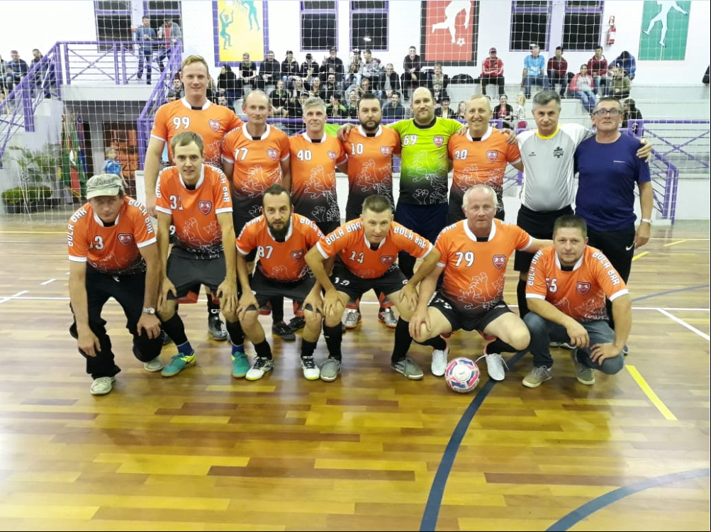 Felzakop B estreou com vitória