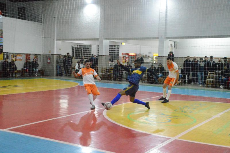Sempre Amigos fez 6 a 4 no Boca Juniors
