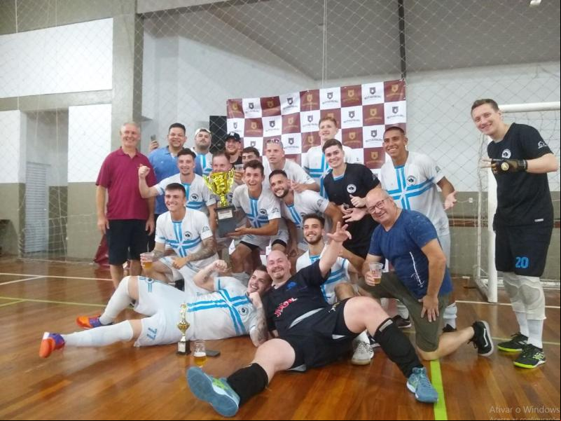 Equipe venceu a decisão por 3 a 2