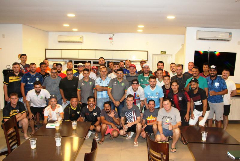 Reunião contou com a presença de representantes dos clubes
