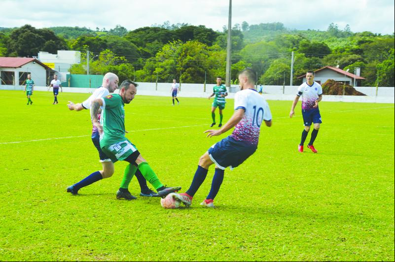 Hooligans e Los Guapos empataram em 0 a 0