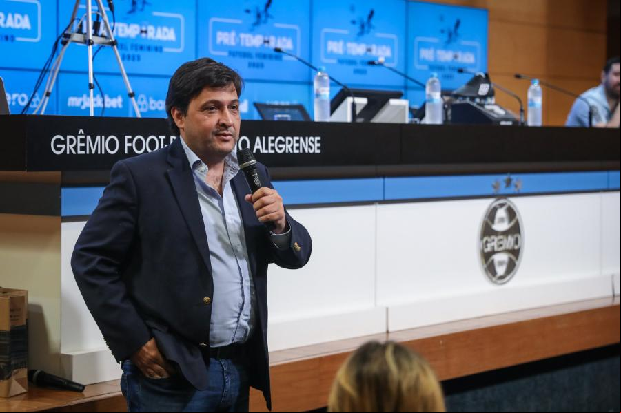 Presidente do Grêmio, Alberto Guerra